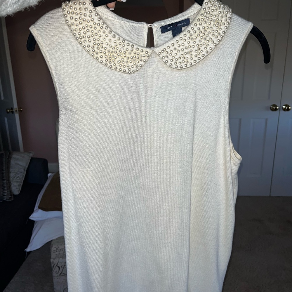 Tommy Hilfiger Sleeveless Pearl Embellished Collared Top